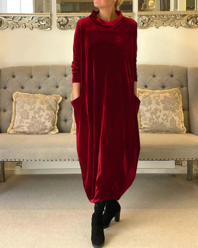 Etta – Elegant Velvety Winter Dress with Pockets