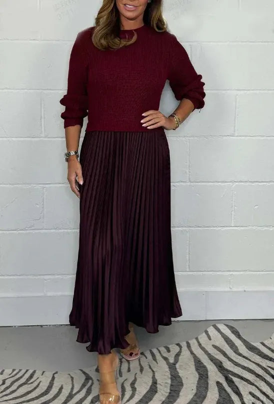 Charlotte |Pleated dress with knitted top